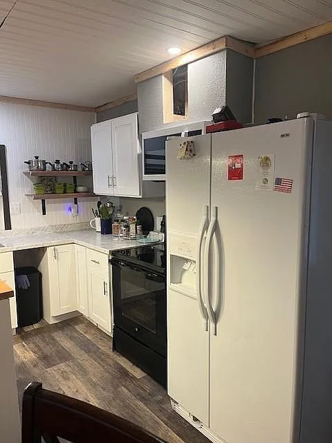 2 bed, 2.0 bath, 1064 sqft, $1,150 — Photo 2