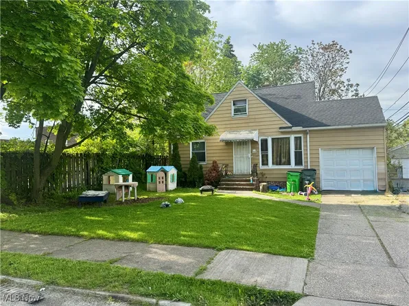 13008 Christine Ave, Garfield Heights, OH 44105