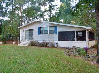 590 SW Hawaii Ter, Fort White, FL 32038