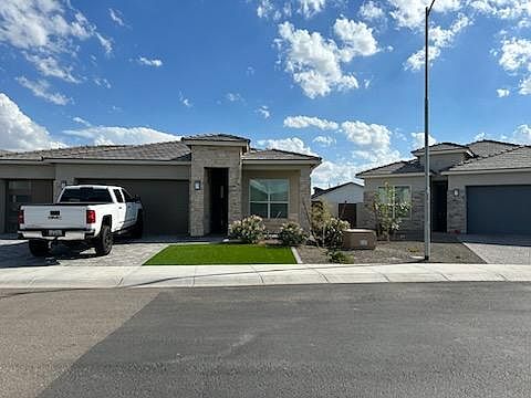 2nd image of 10517 W Albert Ln