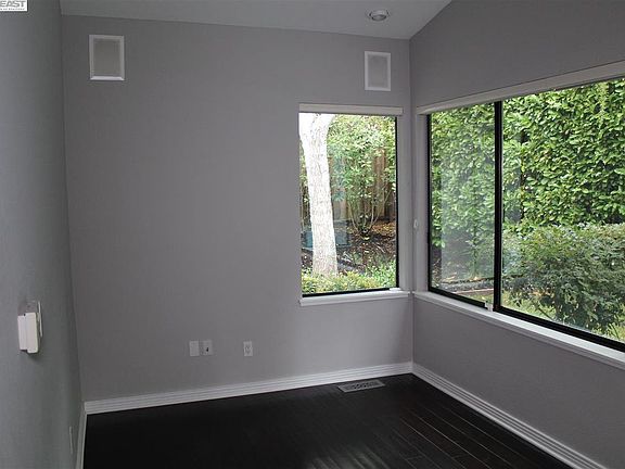 4th image of 1211 Whispering Oaks Dr
