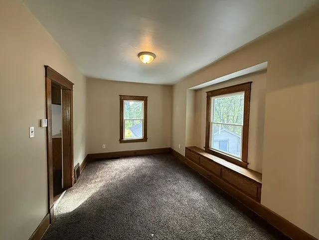 3 bed, $1,000 — Photo 4