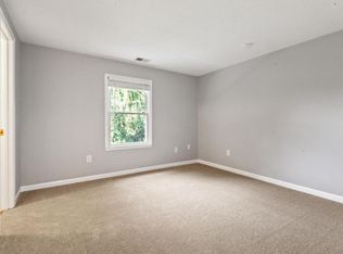 648 Golfview Dr, Lexington, KY 40504