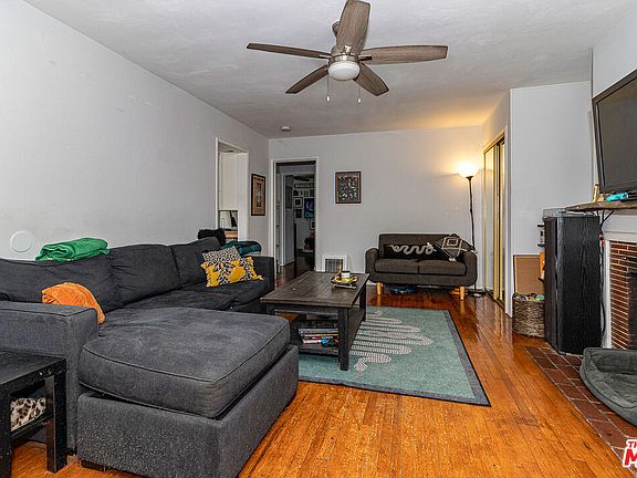 4th image of 4208 Tuller Ave