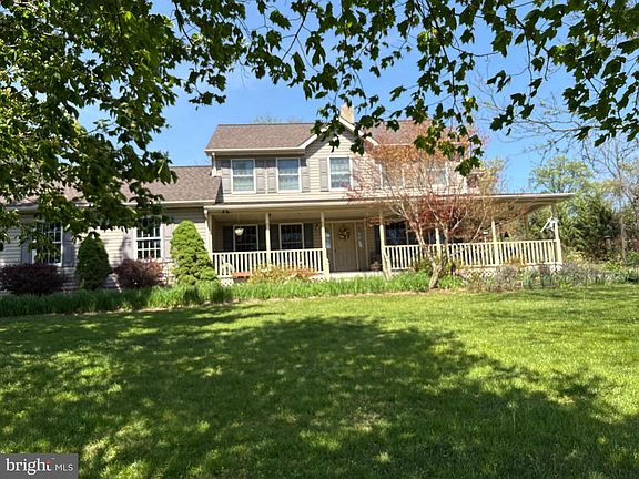 2nd image of 241 Glenrose Rd