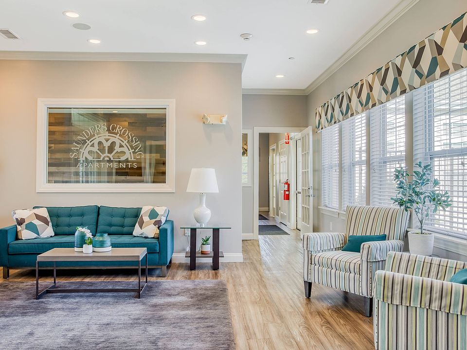 Saunders Crossing Apartment Rentals with Virtual tours Lawrence, MA