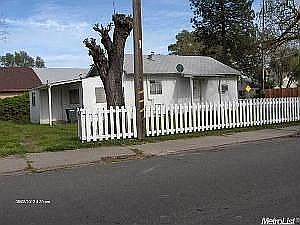 5th image of 1201 Acacia Ave