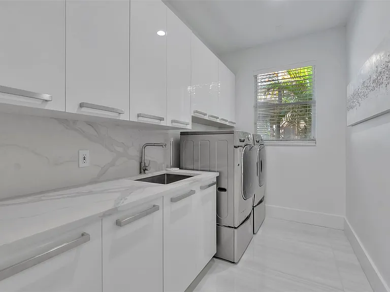4088 NW Briarcliff Cir — Photo 25