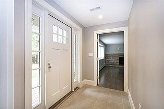 3rd image of 476 King St #1