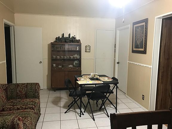 4th image of 2210 Greencrest Dr