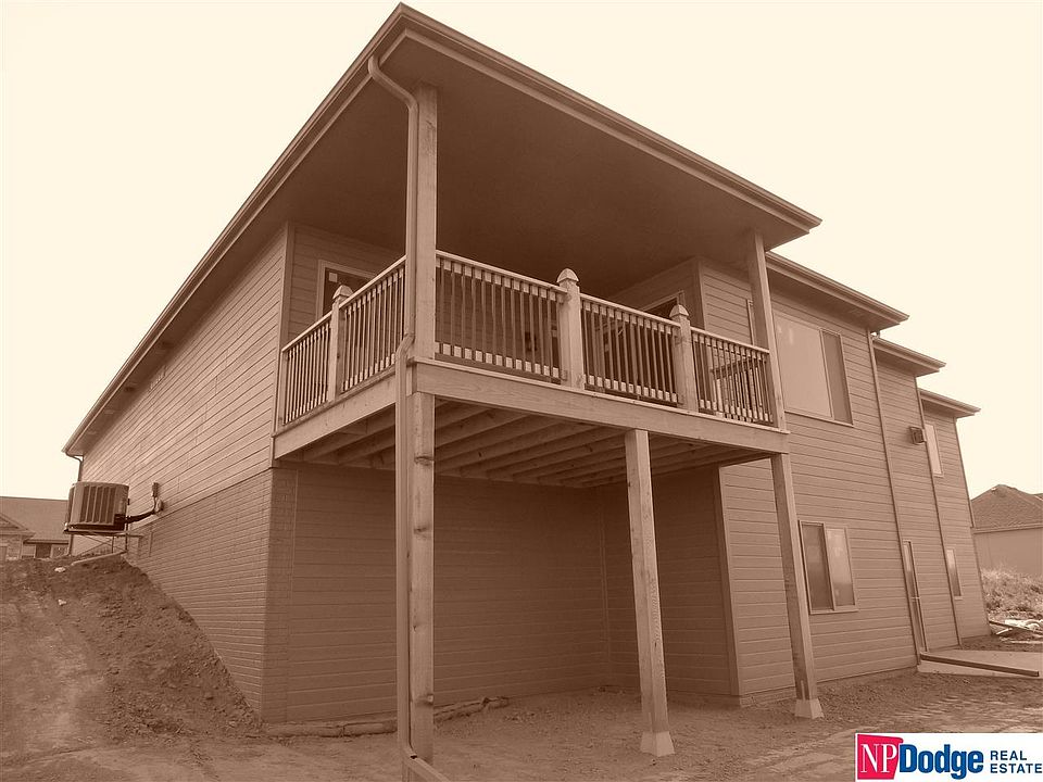 2nd image of 5708 N 153rd St