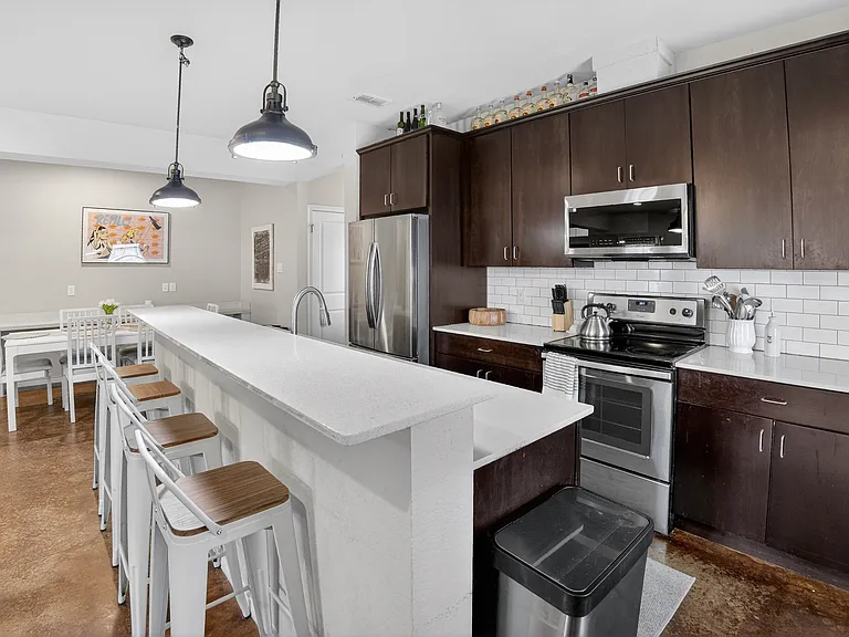 3136 Merida Ave — Photo 10