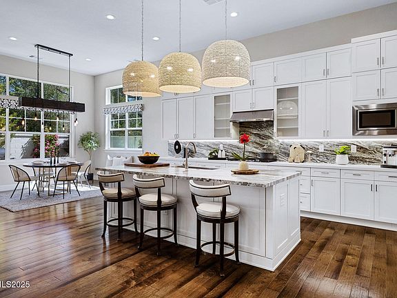 5th image of 709 W Pleasant Oak Trl