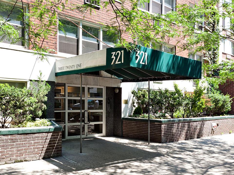1st image of 321 E 45th St #4C