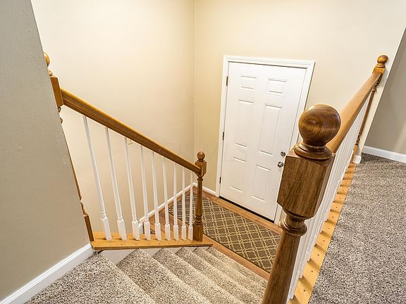 2nd image of 2058 Opal Ln