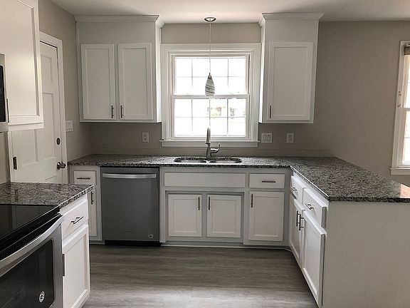 3rd image of 308 Winston Ave
