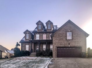 983 Willow Cir, Clarksville, TN 37043