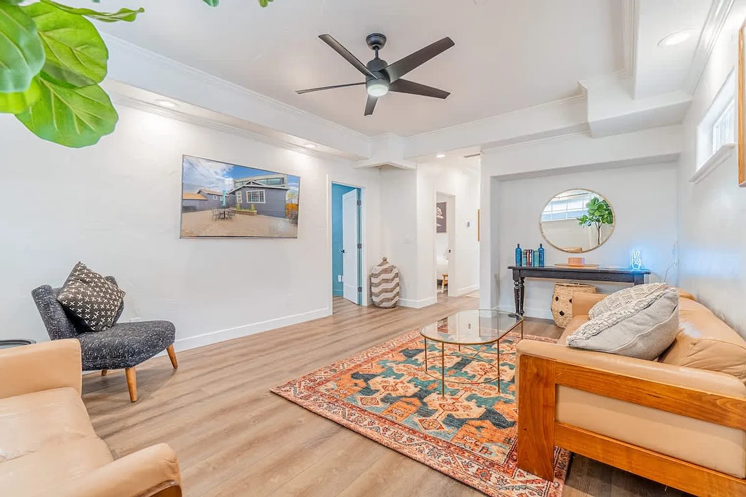 2 bed, 1.0 bath, 1496 sqft, $6,432 — Photo 2