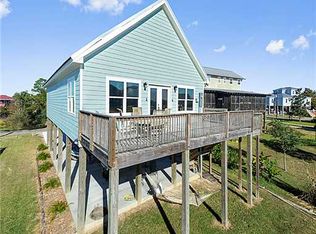 854 Deer Dr, Bay Saint Louis, MS 39520
