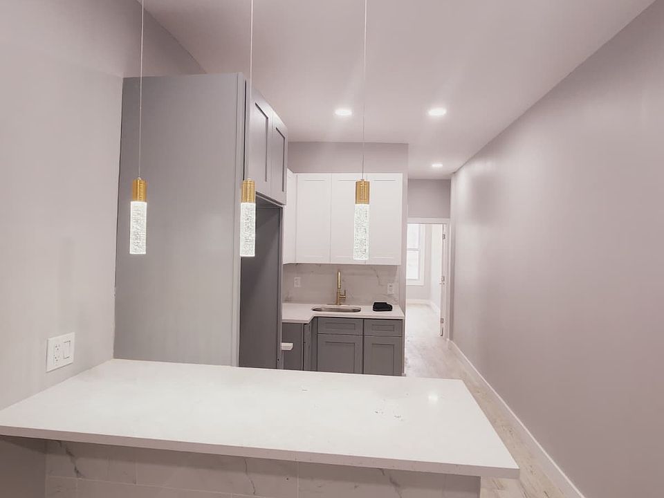 1st image of 85 Zabriskie St #1B