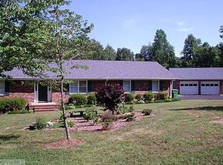 6082 Nc 65, Reidsville, NC 27320