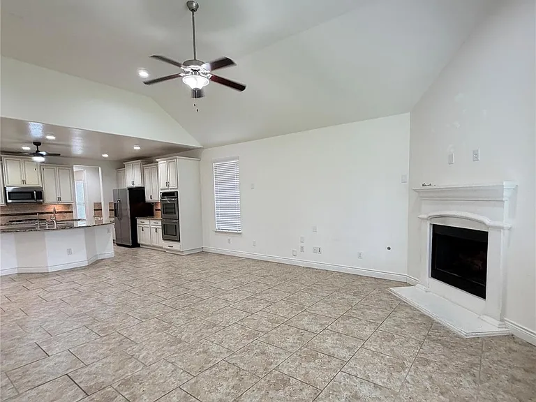 6515 Sterling Shores Ln — Photo 11
