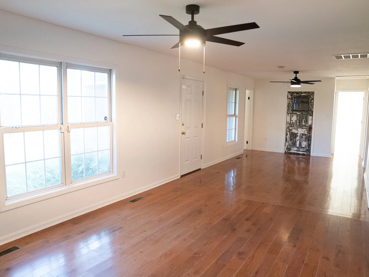 3 bed, 2.5 bath, 1488 sqft, $2,495 — Photo 4