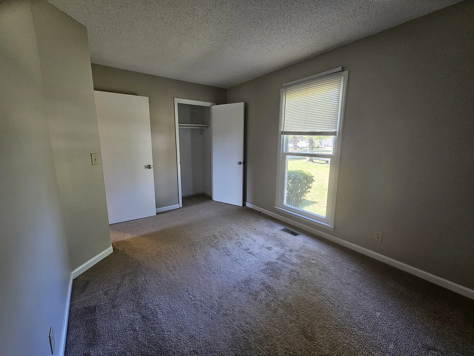 2 bed, 1062 sqft, $1,600 — Photo 1