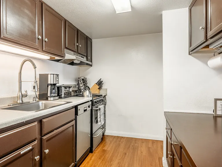 2289 Sierra Nevada Rd #K11 — Photo 12