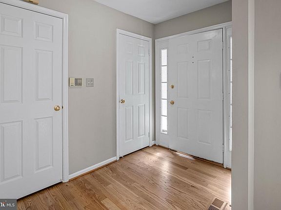 3rd image of 7808 Spruce Mill Dr