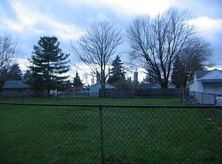 5138 Pickle Rd, Oregon, OH 43616