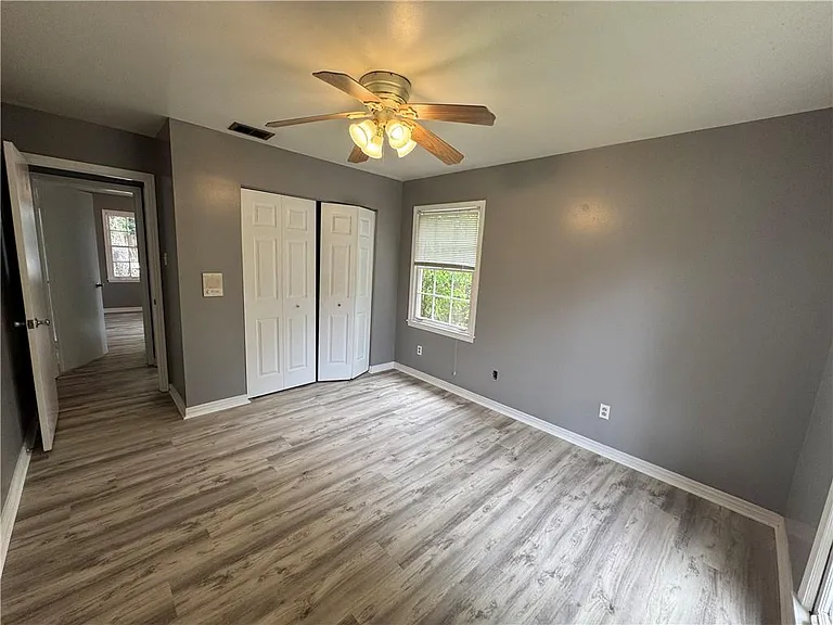 1054 Gallen Ct — Photo 18