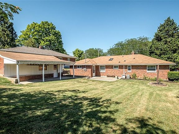 2nd image of 136 Firwood Dr