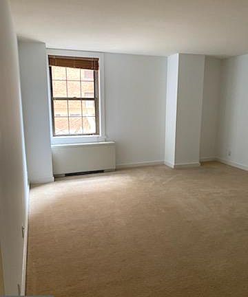 3rd image of 219-29 S 18th St #921