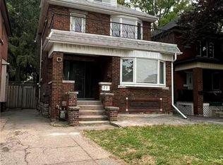 77 Paisley Ave S, Hamilton, ON L8S 1V4