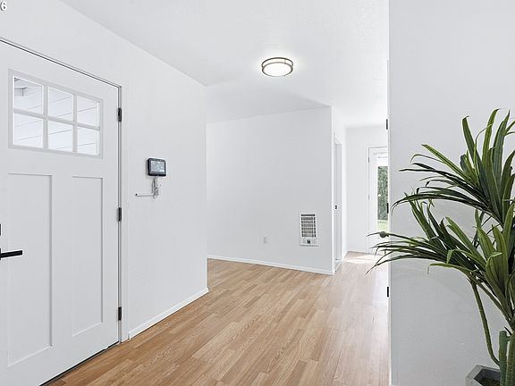 5th image of 15741 S Gilchrist Rd