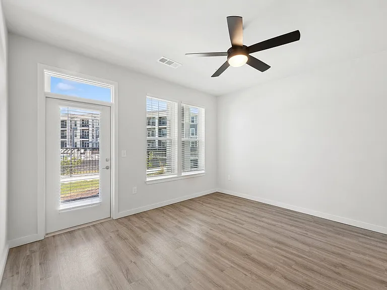 Ascend Brightleaf Apartments — Photo 14