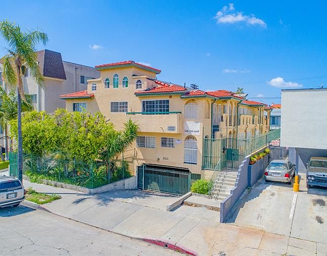1st image of 821 S Gramercy Dr #202