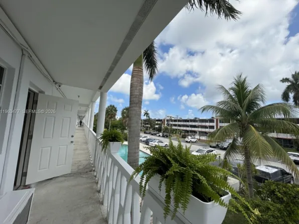 1451 NE 170th St APT 211A, North Miami Beach, FL 33162