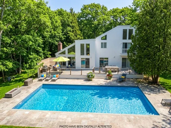 44 Diane Dr, East Hampton, NY 11937