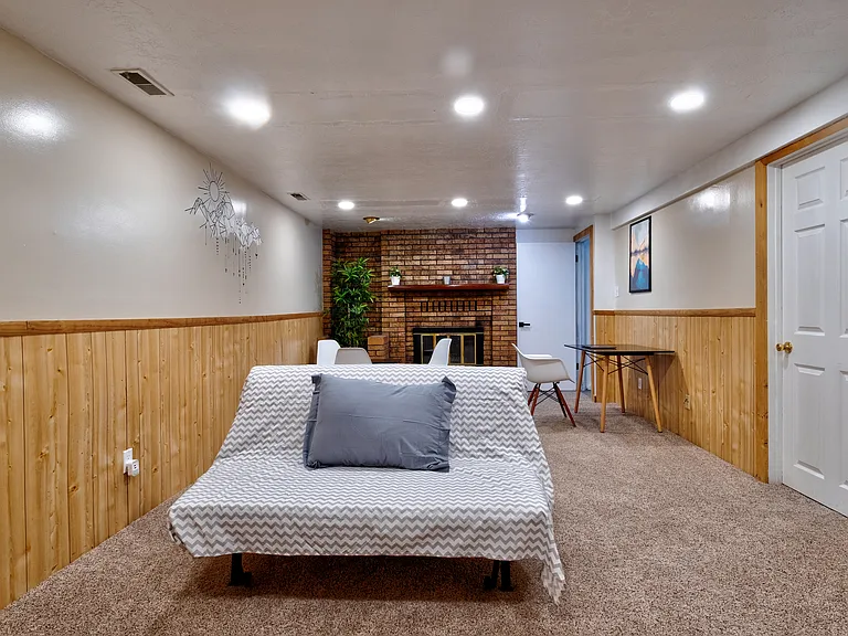10323 S 615 E — Photo 11