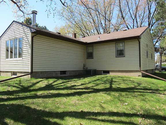 2nd image of 6932 Sunset Ave