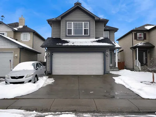 14 E Marthas Close NE, Calgary, AB T3J 4P2