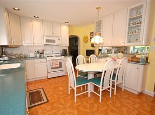 125 Moredun Ave, Philadelphia, PA 19115