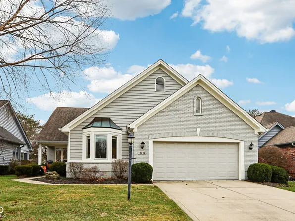 12026 Clubhouse Dr, Fishers, IN 46038