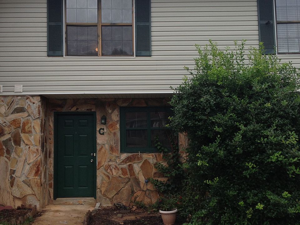 1st image of 2490 Hidden Cove Ct