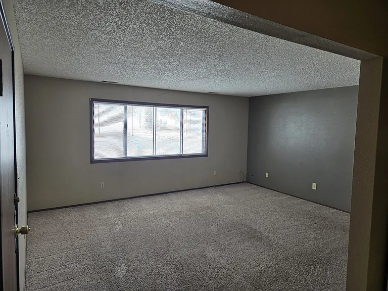 1132 Tiffany Pl #5 — Photo 3