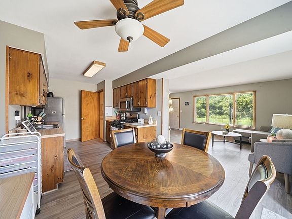 5th image of 1031 Southgate Rd