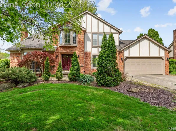 20125 Myron Dr, Livonia, MI 48152