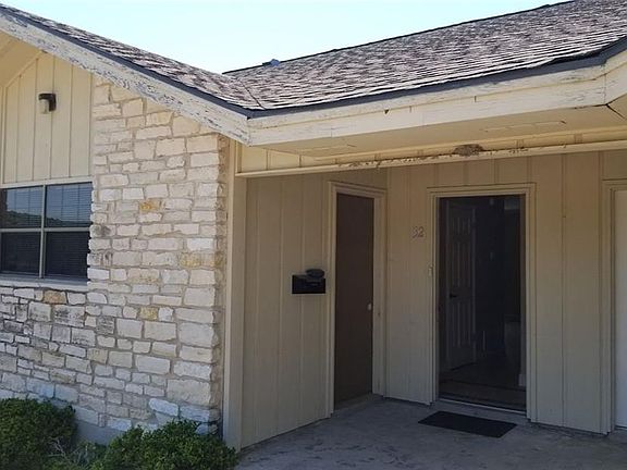 3rd image of 21013 Highland Lake Dr #B-32
